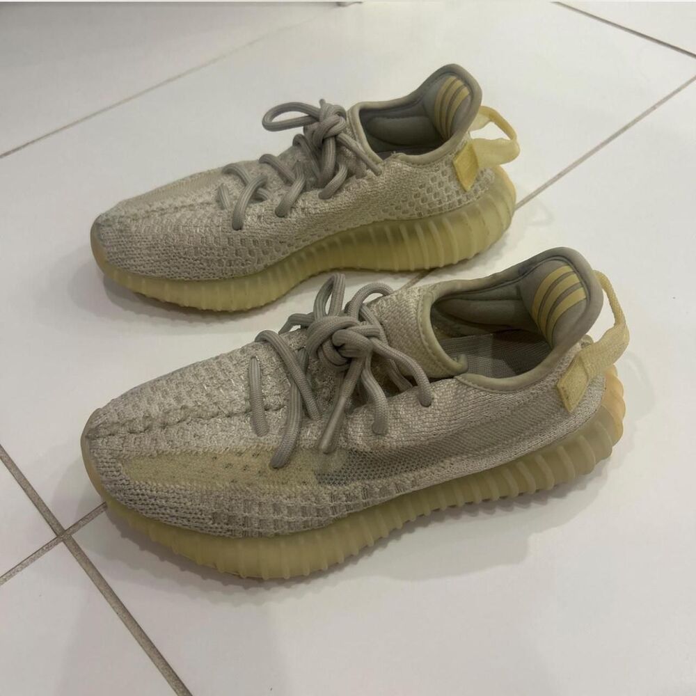 adidas yeezy boost 350 v2 light